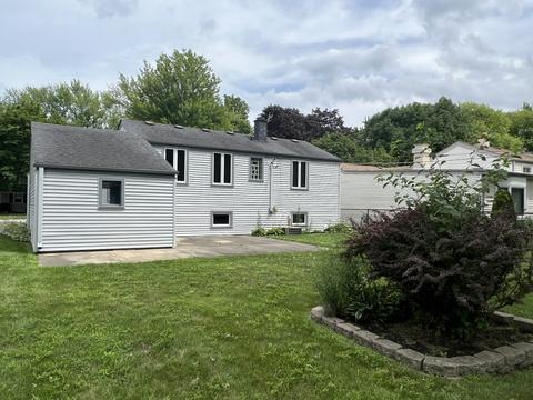 896 Alfini Dr, Des Plaines, IL 60016 photo 16