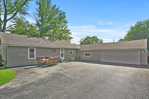 Undisclosed, Worth, IL 60482 photo 21