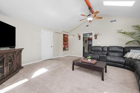 Undisclosed, Worth, IL 60482 photo 19