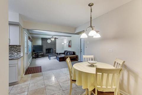 1663 Longvalley Dr, Northbrook, IL 60062 photo 11