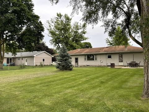 245 E 4th St, Herscher, IL 60941 photo 15
