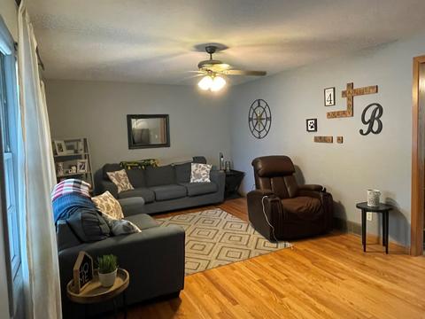 245 E 4th St, Herscher, IL 60941 photo 8