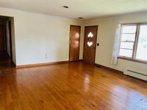348 E Maple St, Lombard, IL 60148 photo 3