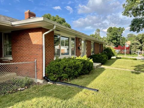 348 E Maple St, Lombard, IL 60148 photo 2
