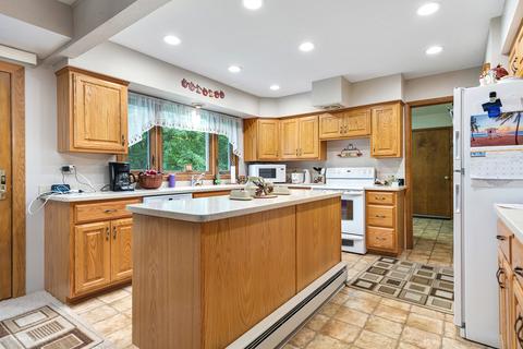 6040 E North Prairie Dr, Morris, IL 60450 photo 11