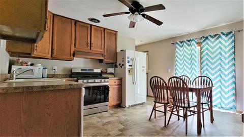 520 Devonshire St, Dixon, IL 61021 photo 7