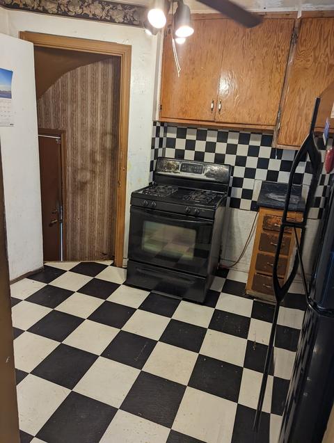 2137 E 98th Pl, Chicago, IL 60617 photo 6