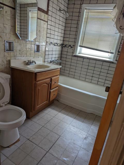 2137 E 98th Pl, Chicago, IL 60617 photo 7