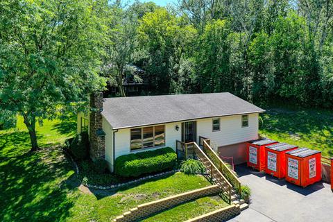 1340 Hillside Vw, Algonquin, IL 60102 photo 1