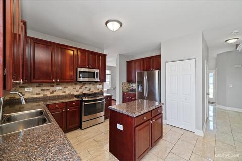 2710 Stonebridge Dr, Plainfield, IL 60586 photo 7