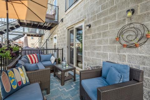 4324 S Berkeley St #2, Chicago, IL 60653 photo 14