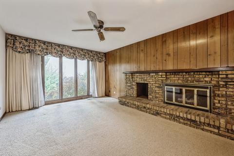 2428 W Downer Pl, Aurora, IL 60506 photo 14