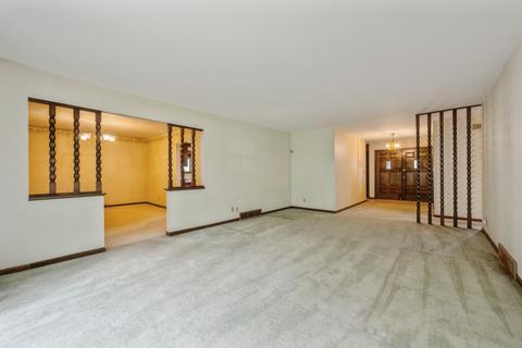 2428 W Downer Pl, Aurora, IL 60506 photo 6