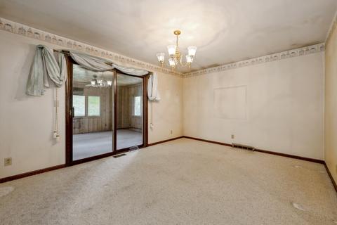 2428 W Downer Pl, Aurora, IL 60506 photo 8