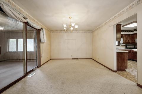 2428 W Downer Pl, Aurora, IL 60506 photo 7