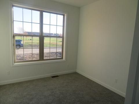 1326 Monterey Pine Dr, Normal, IL 61761 photo 5