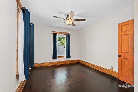 919 Larkin Ave, Elgin, IL 60123 photo 14