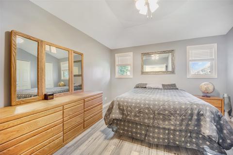 1148 Hunter Dr, Elgin, IL 60120 photo 3