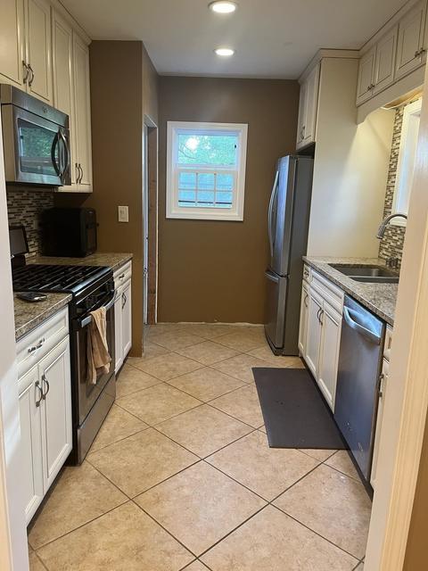 441 Lincoln Ave, Elgin, IL 60120 photo 4
