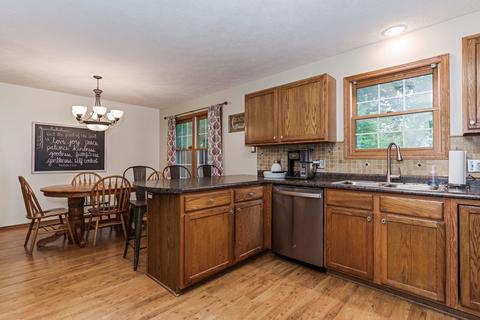 2604 Persimmon Pl, Bloomington, IL 61701 photo 8