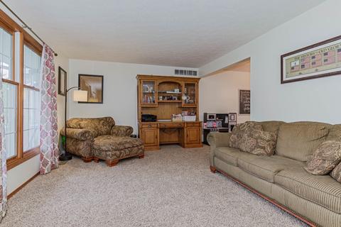 2604 Persimmon Pl, Bloomington, IL 61701 photo 5