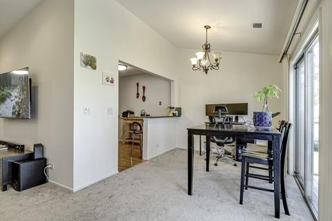 1606 Warwick Ct #A2, Wheeling, IL 60090 photo 8