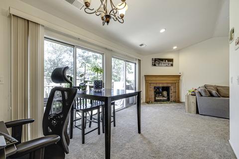 1606 Warwick Ct #A2, Wheeling, IL 60090 photo 9
