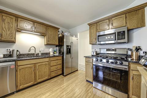 1606 Warwick Ct #A2, Wheeling, IL 60090 photo 11