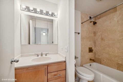 222 E Pearson St #906, Chicago, IL 60611 photo 10