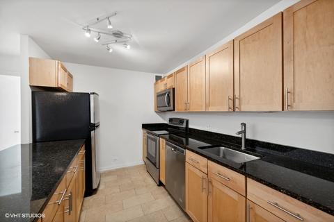 222 E Pearson St #906, Chicago, IL 60611 photo 8