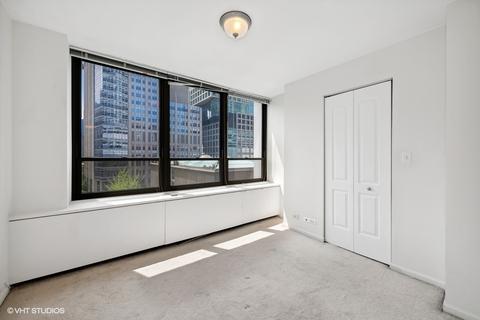 222 E Pearson St #906, Chicago, IL 60611 photo 6