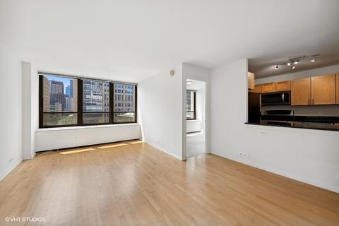 222 E Pearson St #906, Chicago, IL 60611 photo 4