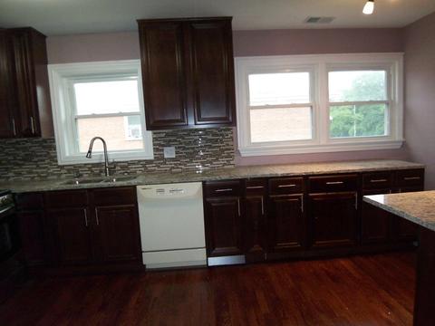 875 S Addison Rd, Addison, IL 60101 photo 13