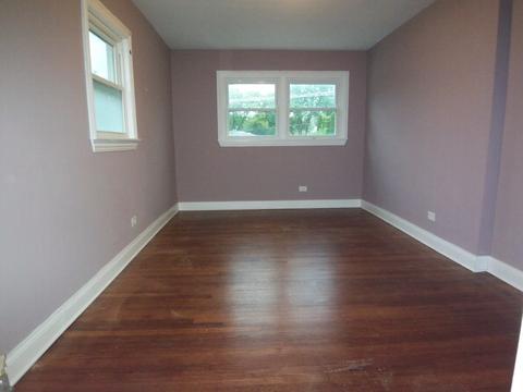 875 S Addison Rd, Addison, IL 60101 photo 6
