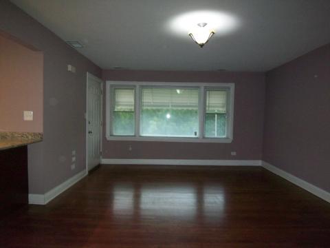 875 S Addison Rd, Addison, IL 60101 photo 2