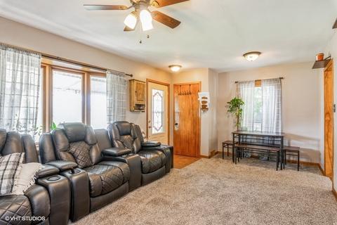 313 E Sunset Pl, Dekalb, IL 60115 photo 2