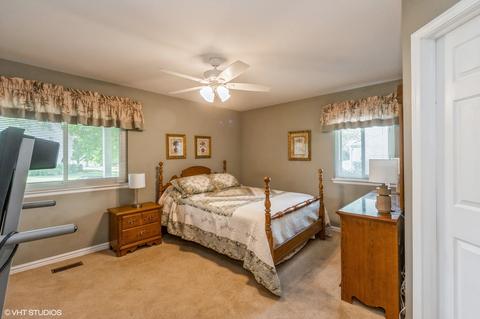 1402 Ashton Ct #D1, Wheeling, IL 60090 photo 9