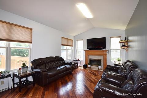 813 Red Barn Ln, Elgin, IL 60124 photo 15