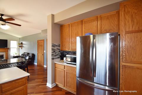 813 Red Barn Ln, Elgin, IL 60124 photo 13