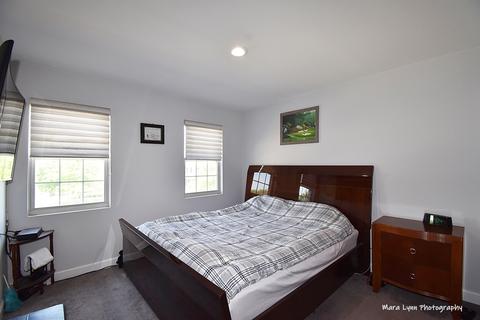 813 Red Barn Ln, Elgin, IL 60124 photo 21