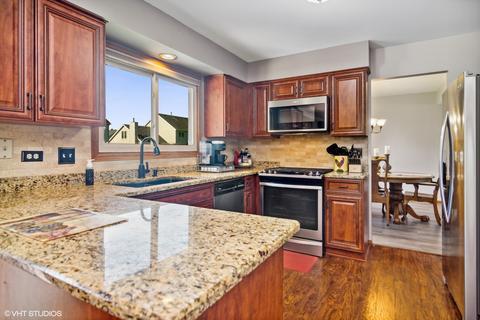 841 Cimarron Dr, Cary, IL 60013 photo 7