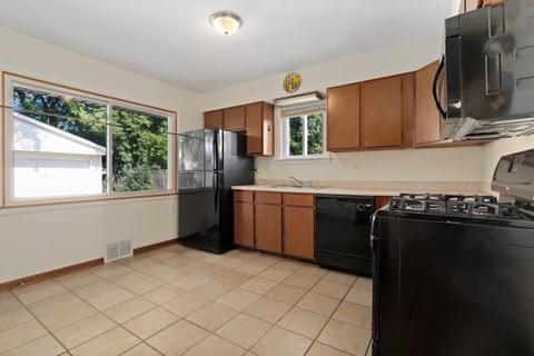 708 N Main St, Mount Prospect, IL 60056 photo 10