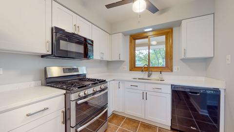 1424 Blackburn St, Wheaton, IL 60187 photo 7