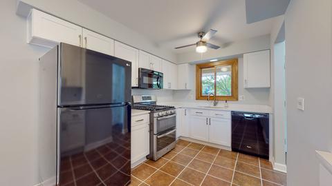 1424 Blackburn St, Wheaton, IL 60187 photo 9