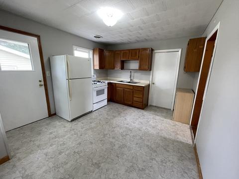 420 E Stewart St, Bloomington, IL 61701 photo 9