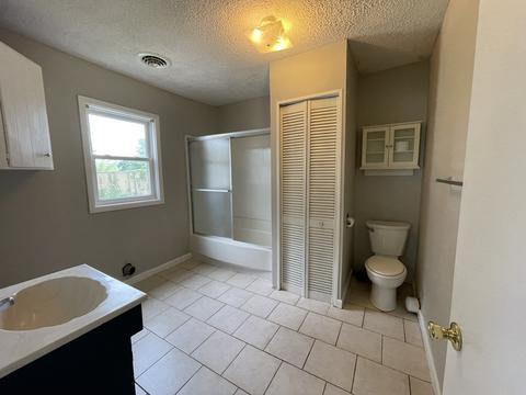 420 E Stewart St, Bloomington, IL 61701 photo 13