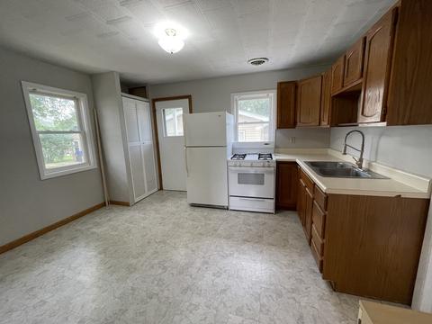 420 E Stewart St, Bloomington, IL 61701 photo 8