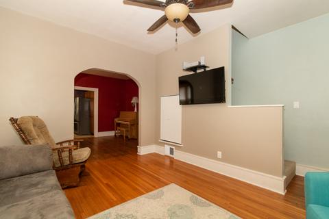 1507 E Jackson St, Bloomington, IL 61701 photo 3