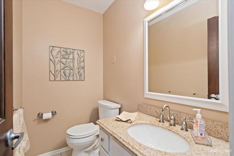 235 Brookside Dr, Elgin, IL 60123 photo 14