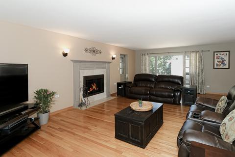 220 N Western Ave, Bartlett, IL 60103 photo 4